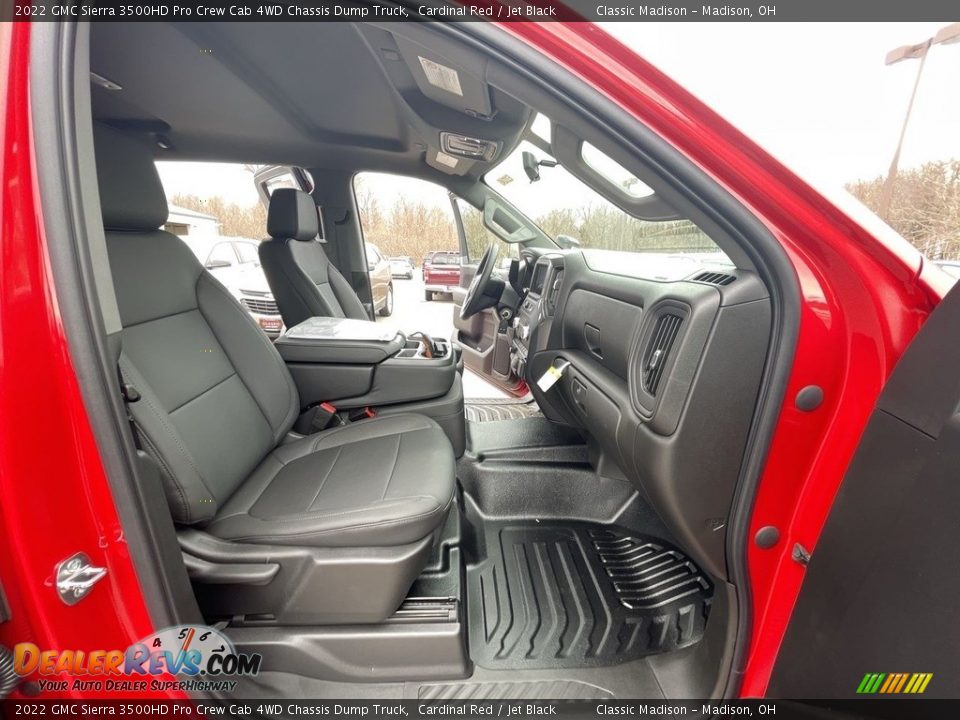 Front Seat of 2022 GMC Sierra 3500HD Pro Crew Cab 4WD Chassis Dump Truck Photo #18