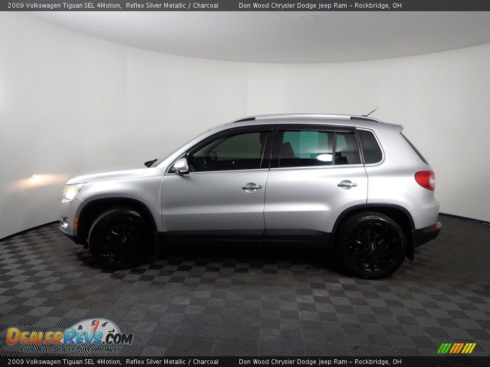 2009 Volkswagen Tiguan SEL 4Motion Reflex Silver Metallic / Charcoal Photo #7