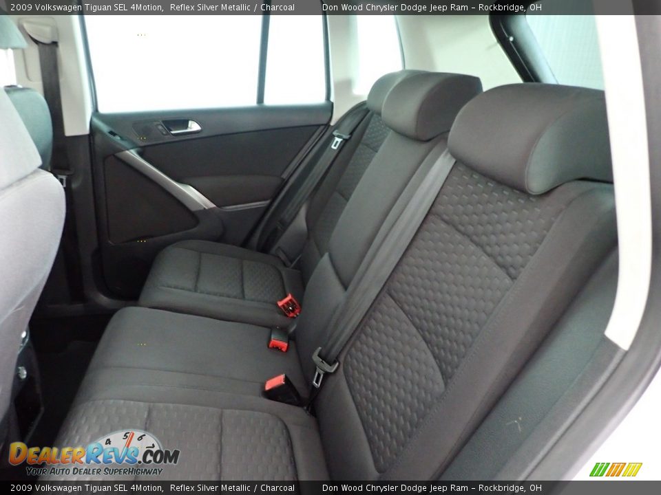 2009 Volkswagen Tiguan SEL 4Motion Reflex Silver Metallic / Charcoal Photo #26