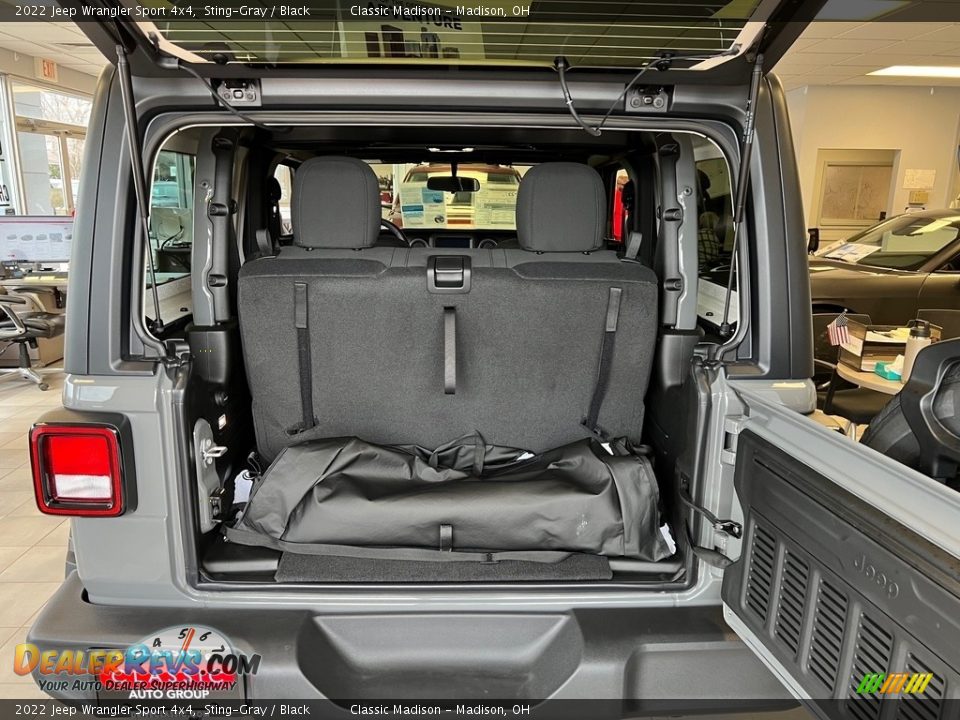 2022 Jeep Wrangler Sport 4x4 Sting-Gray / Black Photo #10