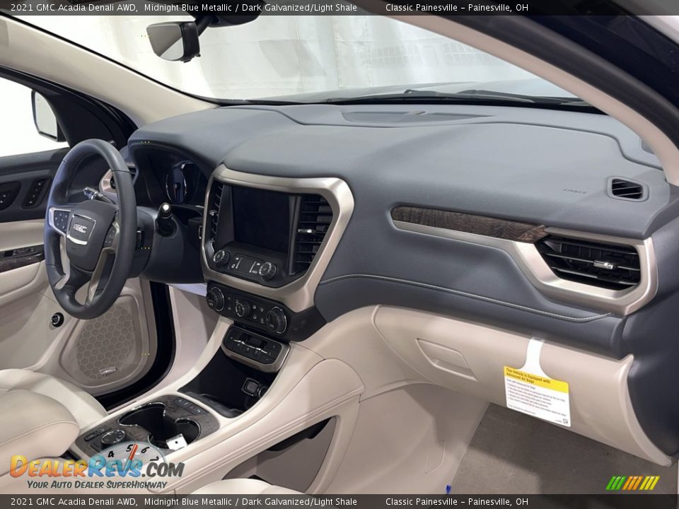 Dashboard of 2021 GMC Acadia Denali AWD Photo #30