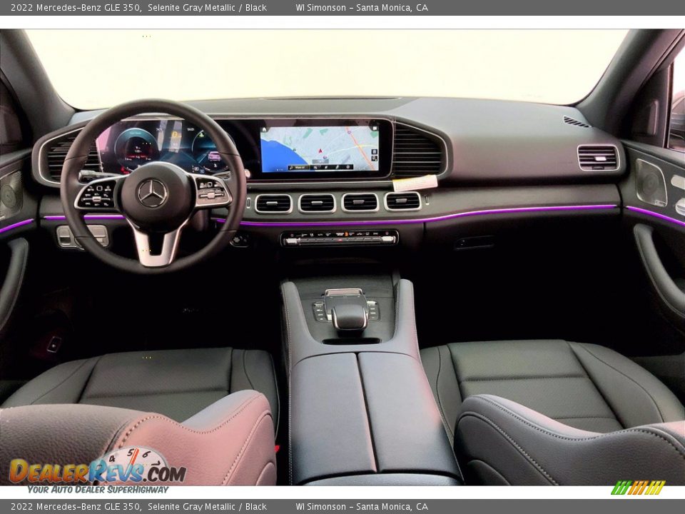 Dashboard of 2022 Mercedes-Benz GLE 350 Photo #6