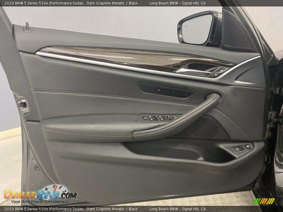 2019 BMW 5 Series 530e iPerformance Sedan Dark Graphite Metallic / Black Photo #12
