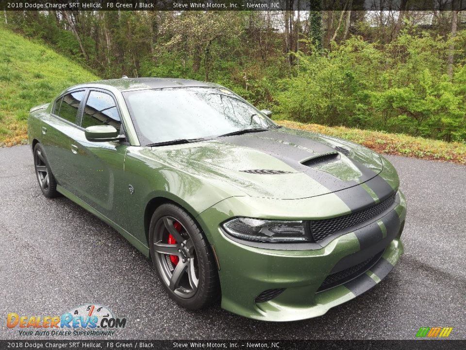 Front 3/4 View of 2018 Dodge Charger SRT Hellcat Photo #4