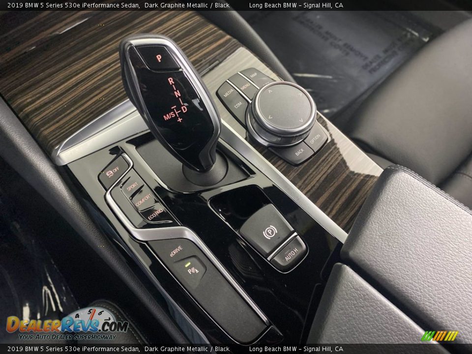 2019 BMW 5 Series 530e iPerformance Sedan Dark Graphite Metallic / Black Photo #26