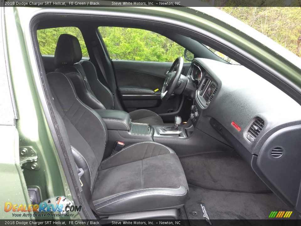 Black Interior - 2018 Dodge Charger SRT Hellcat Photo #17
