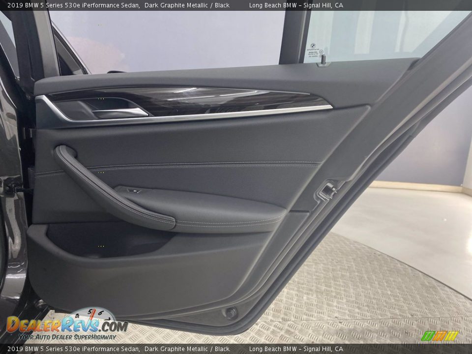 2019 BMW 5 Series 530e iPerformance Sedan Dark Graphite Metallic / Black Photo #34