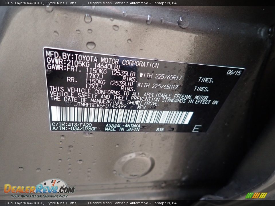2015 Toyota RAV4 XLE Pyrite Mica / Latte Photo #28