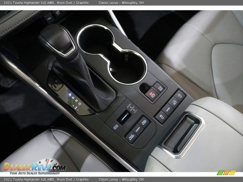 2021 Toyota Highlander XLE AWD Shifter Photo #13