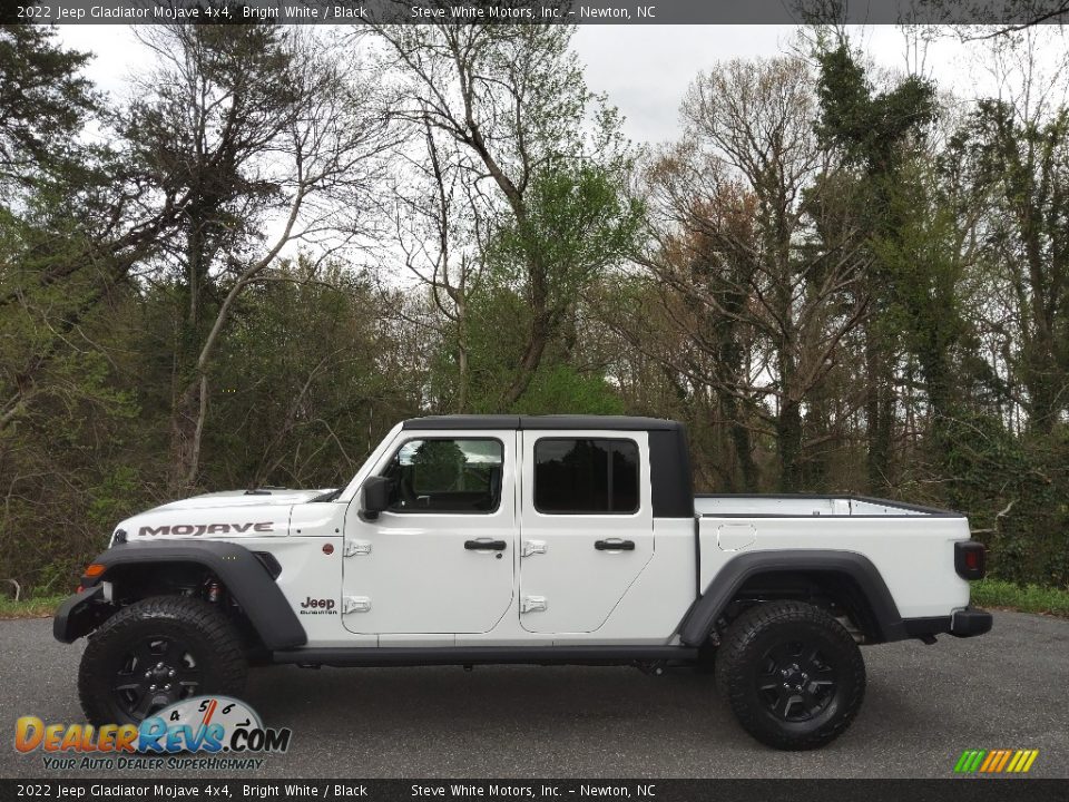 2022 Jeep Gladiator Mojave 4x4 Bright White / Black Photo #1