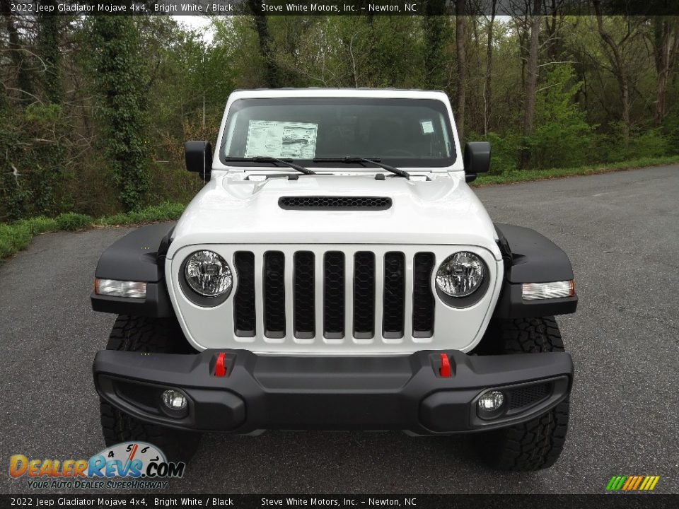 2022 Jeep Gladiator Mojave 4x4 Bright White / Black Photo #3