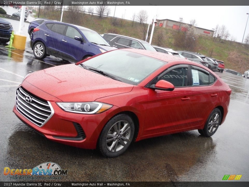 2017 Hyundai Elantra SE Red / Gray Photo #5