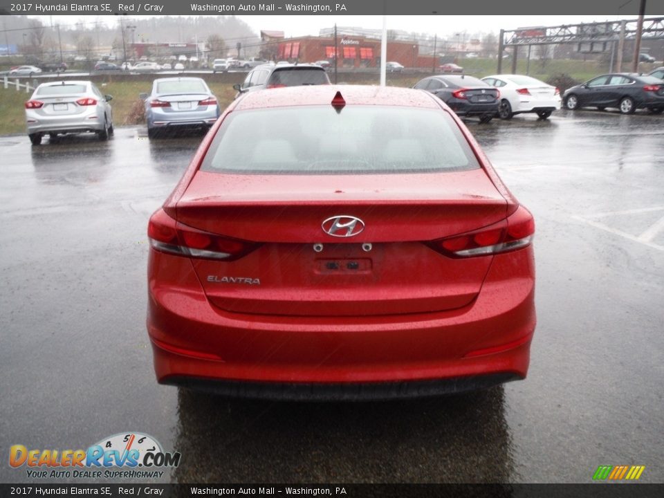 2017 Hyundai Elantra SE Red / Gray Photo #8