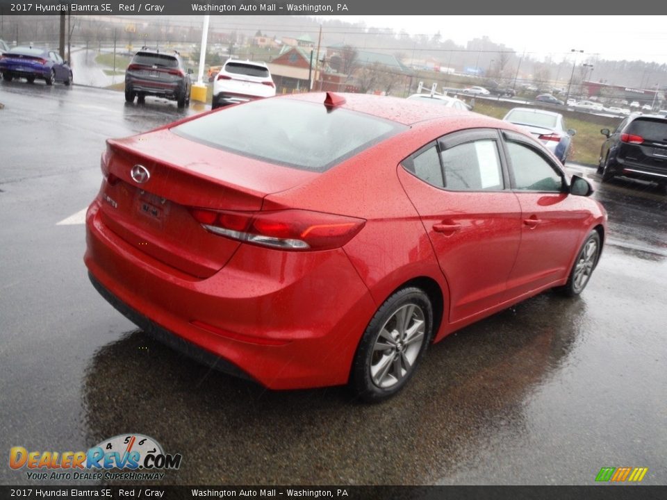 2017 Hyundai Elantra SE Red / Gray Photo #9