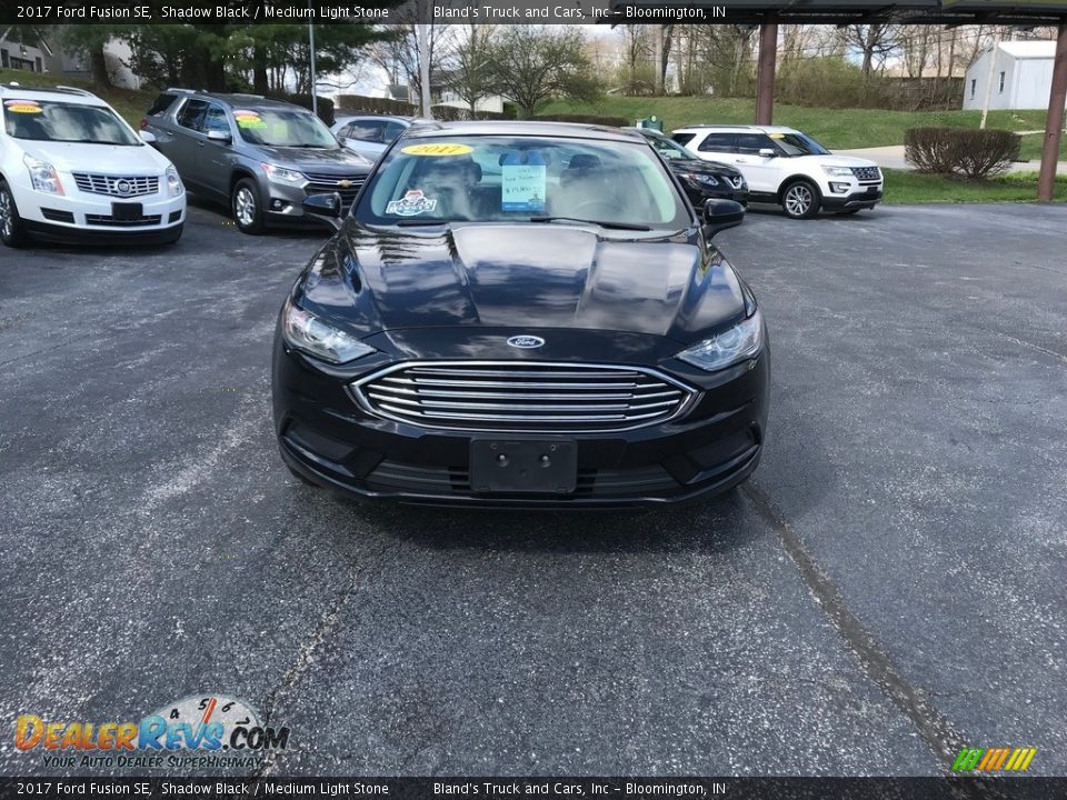 2017 Ford Fusion SE Shadow Black / Medium Light Stone Photo #3