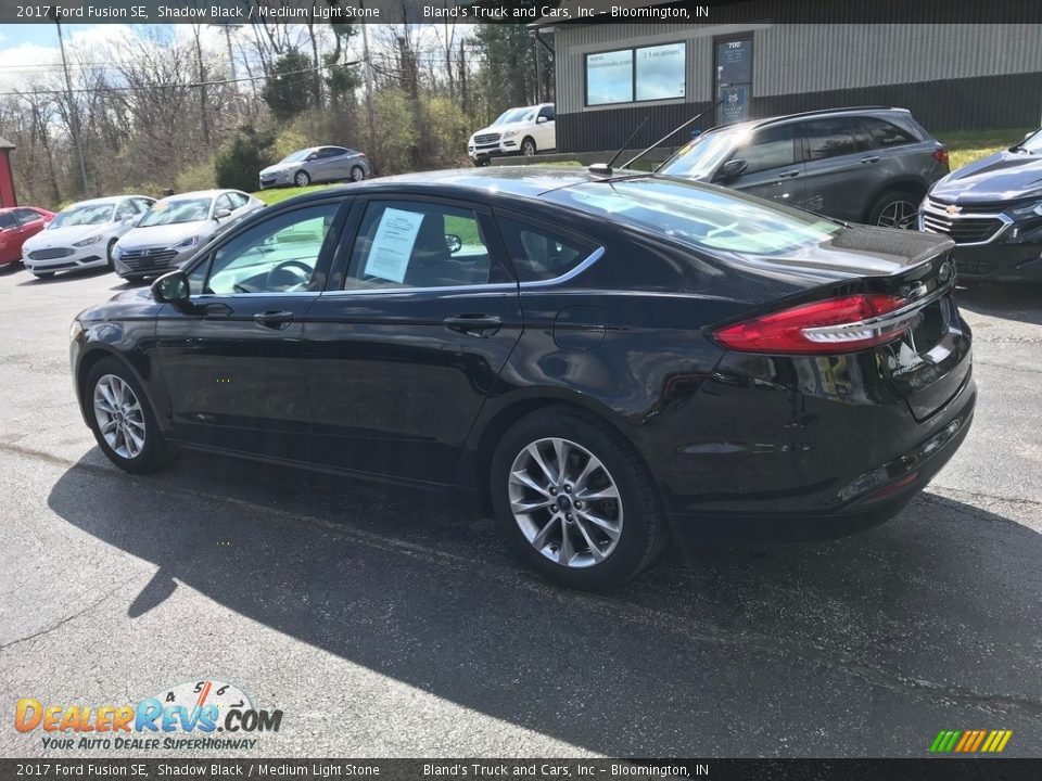 2017 Ford Fusion SE Shadow Black / Medium Light Stone Photo #8