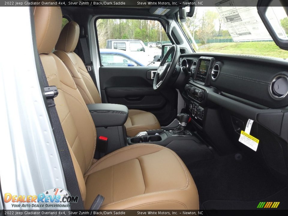 Front Seat of 2022 Jeep Gladiator Overland 4x4 Photo #17