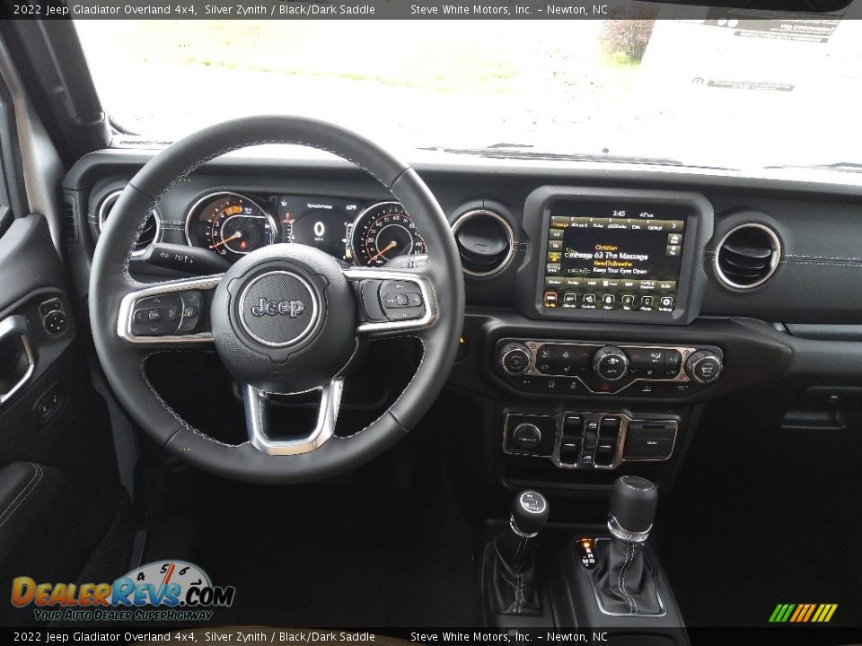 Dashboard of 2022 Jeep Gladiator Overland 4x4 Photo #18