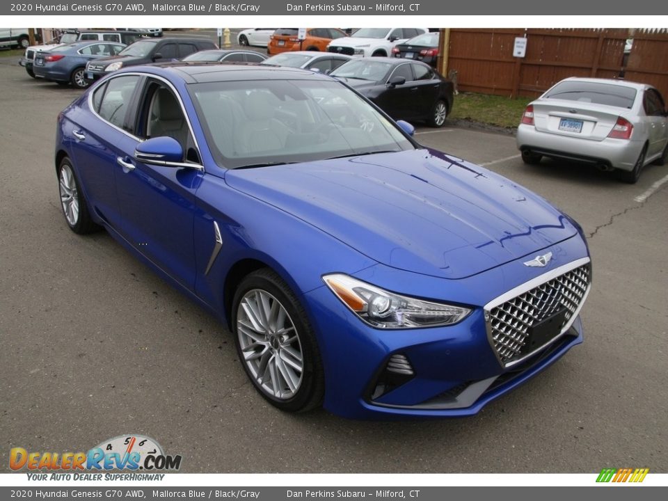 Front 3/4 View of 2020 Hyundai Genesis G70 AWD Photo #3