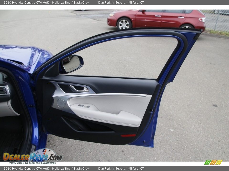 Door Panel of 2020 Hyundai Genesis G70 AWD Photo #17