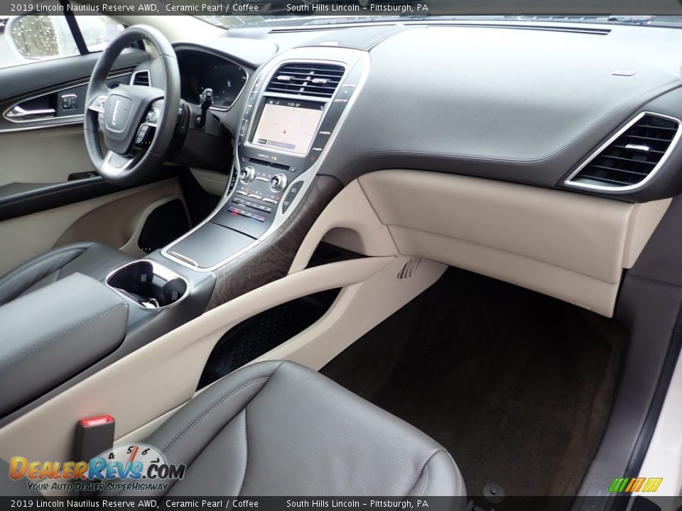 Coffee Interior - 2019 Lincoln Nautilus Reserve AWD Photo #12