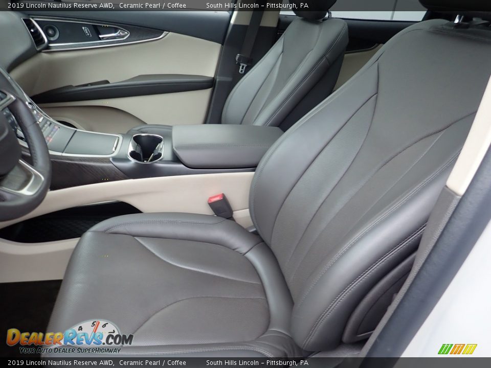 Front Seat of 2019 Lincoln Nautilus Reserve AWD Photo #15