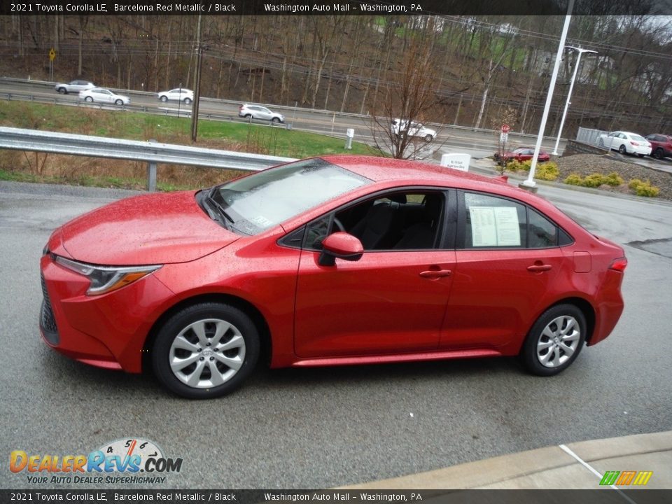 2021 Toyota Corolla LE Barcelona Red Metallic / Black Photo #13