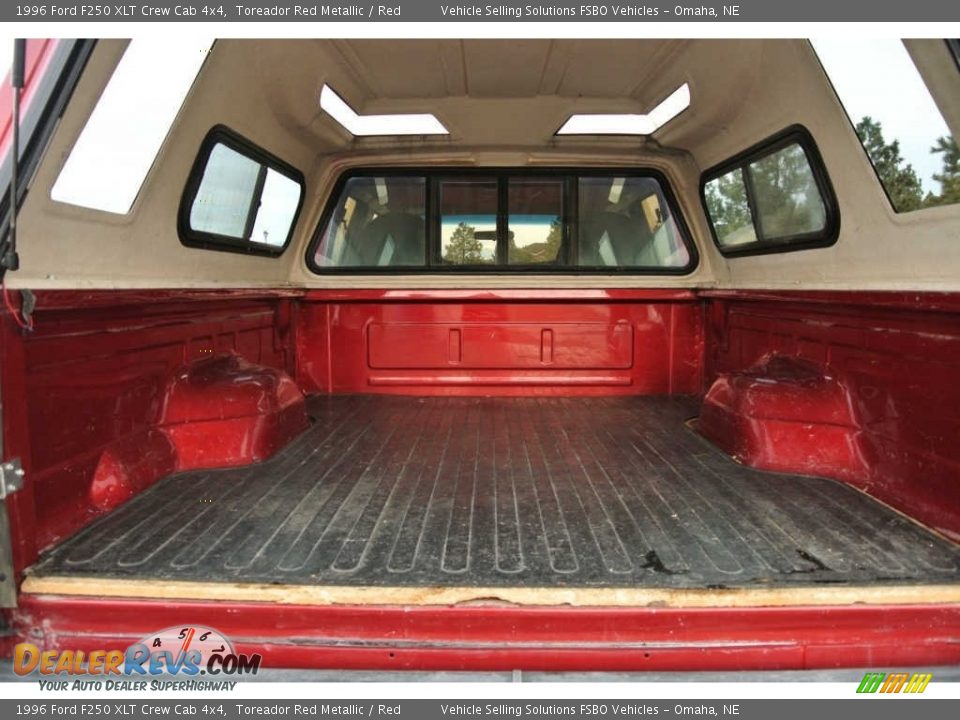 1996 Ford F250 XLT Crew Cab 4x4 Toreador Red Metallic / Red Photo #9