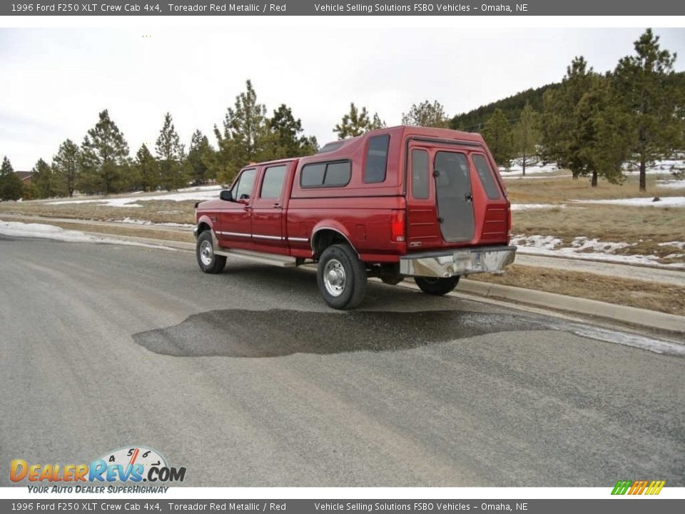 1996 Ford F250 XLT Crew Cab 4x4 Toreador Red Metallic / Red Photo #17