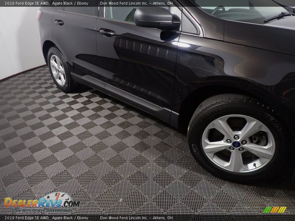 2019 Ford Edge SE AWD Agate Black / Ebony Photo #4