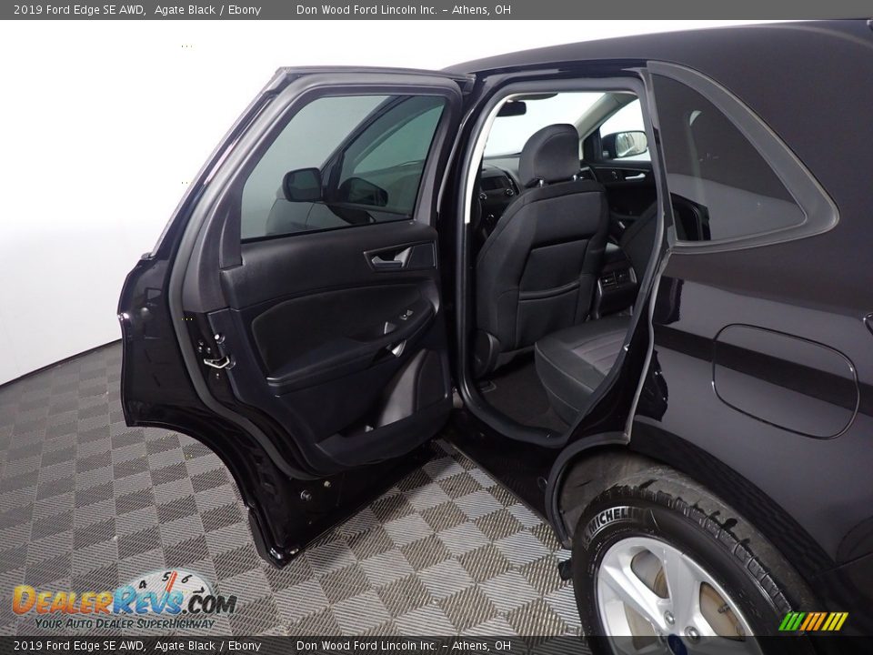 2019 Ford Edge SE AWD Agate Black / Ebony Photo #34