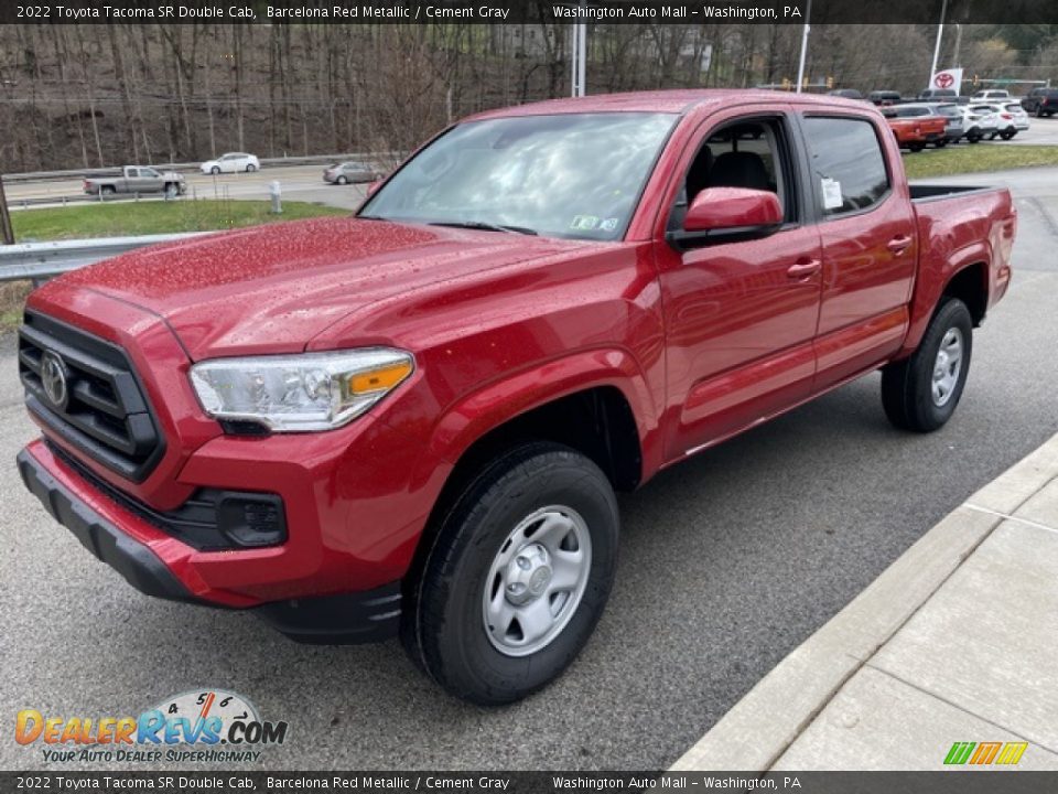 Front 3/4 View of 2022 Toyota Tacoma SR Double Cab Photo #7