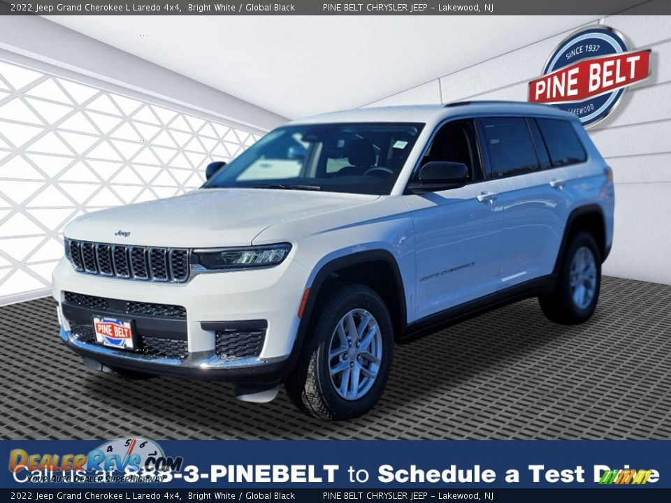 2022 Jeep Grand Cherokee L Laredo 4x4 Bright White / Global Black Photo #1