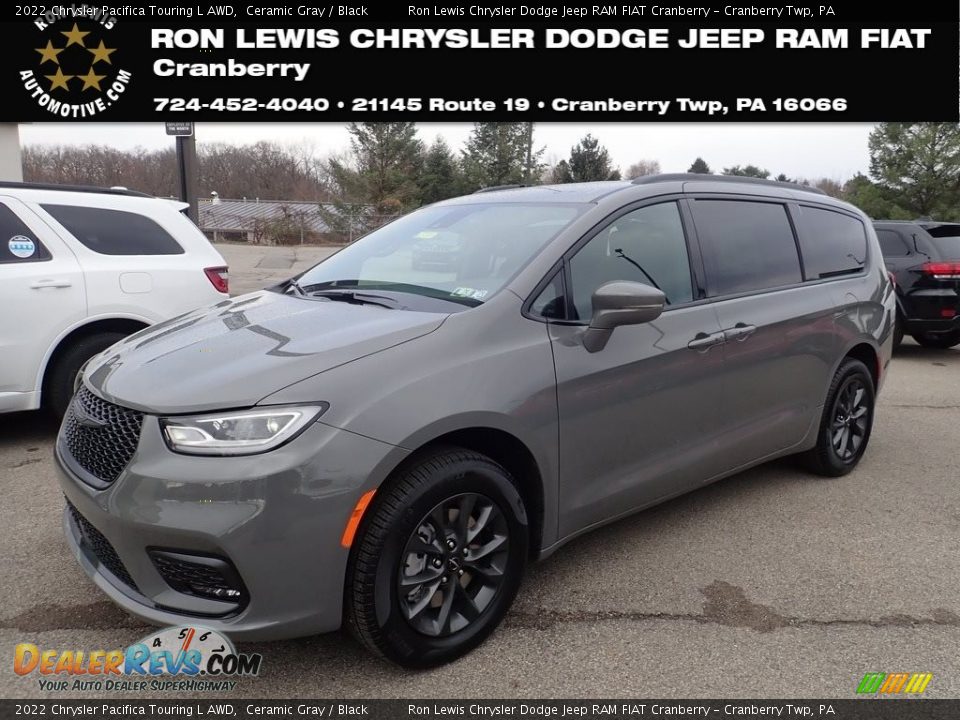 2022 Chrysler Pacifica Touring L AWD Ceramic Gray / Black Photo #1