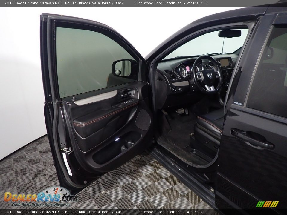 2013 Dodge Grand Caravan R/T Brilliant Black Crystal Pearl / Black Photo #22