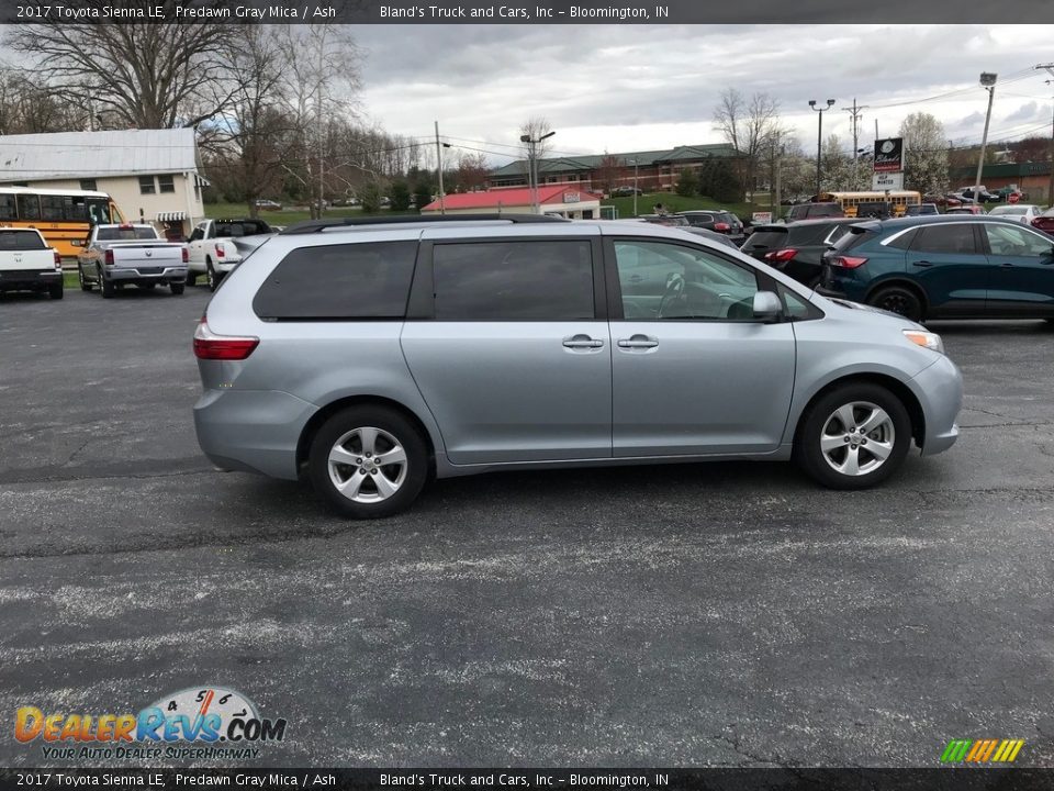 2017 Toyota Sienna LE Predawn Gray Mica / Ash Photo #5