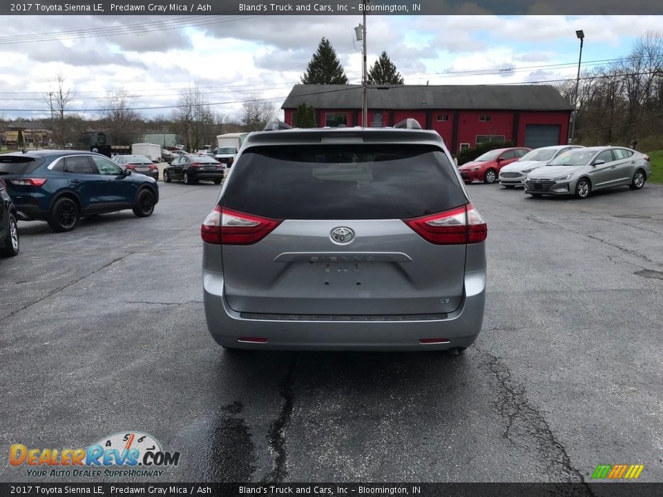 2017 Toyota Sienna LE Predawn Gray Mica / Ash Photo #7