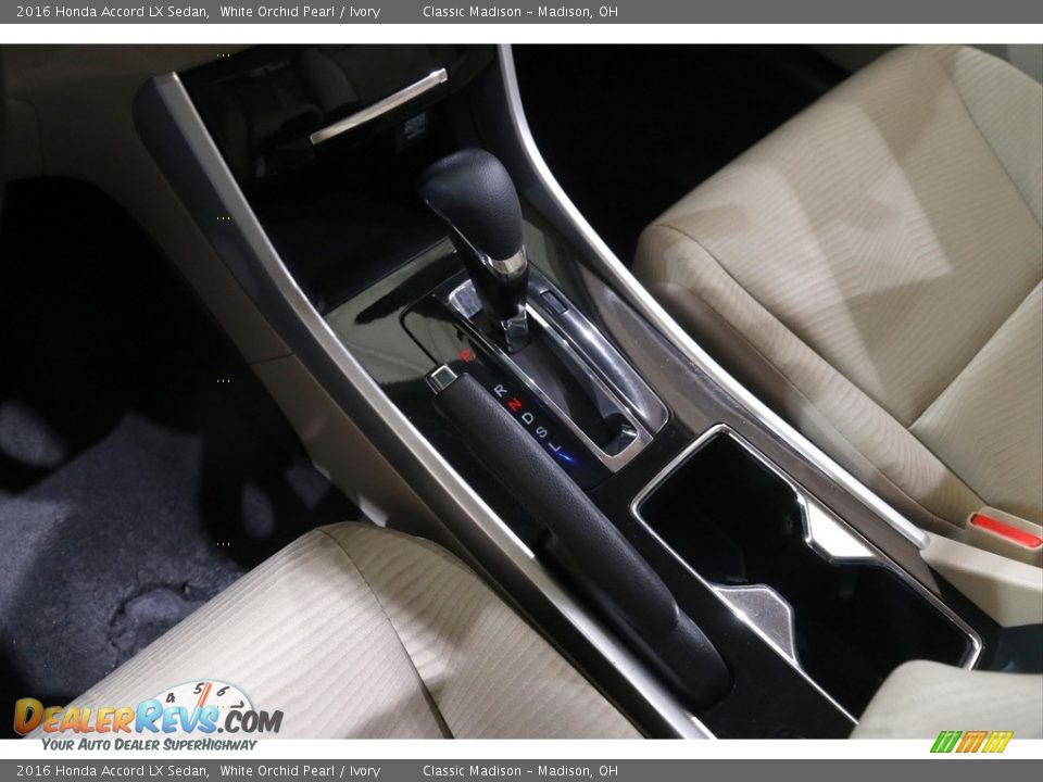 2016 Honda Accord LX Sedan White Orchid Pearl / Ivory Photo #13