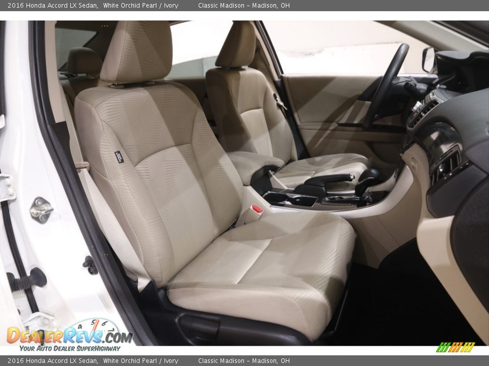 2016 Honda Accord LX Sedan White Orchid Pearl / Ivory Photo #15