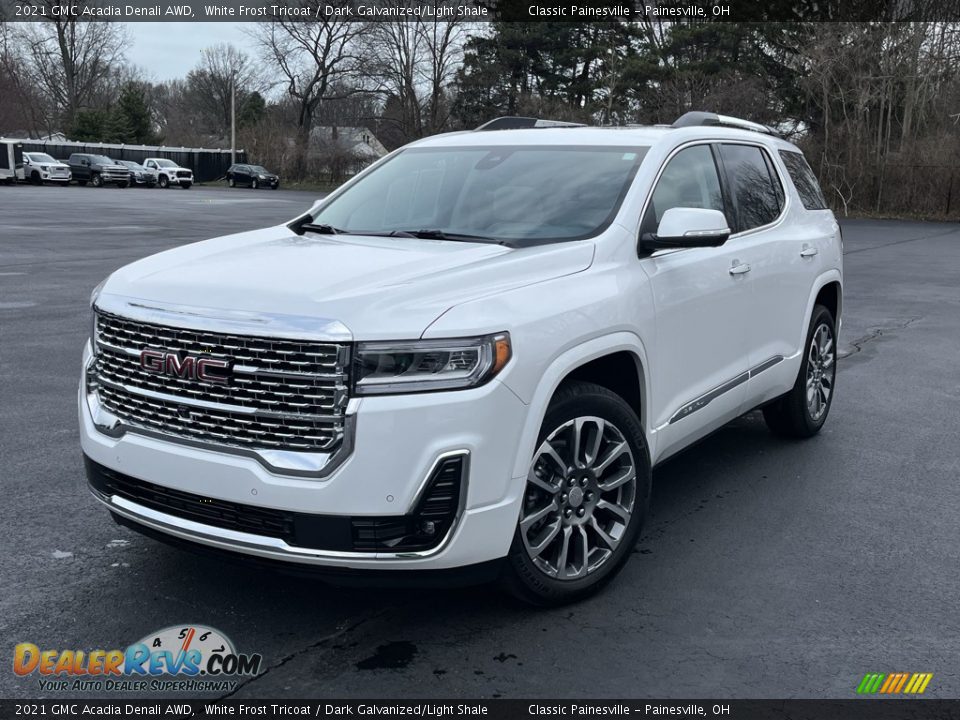 Front 3/4 View of 2021 GMC Acadia Denali AWD Photo #1