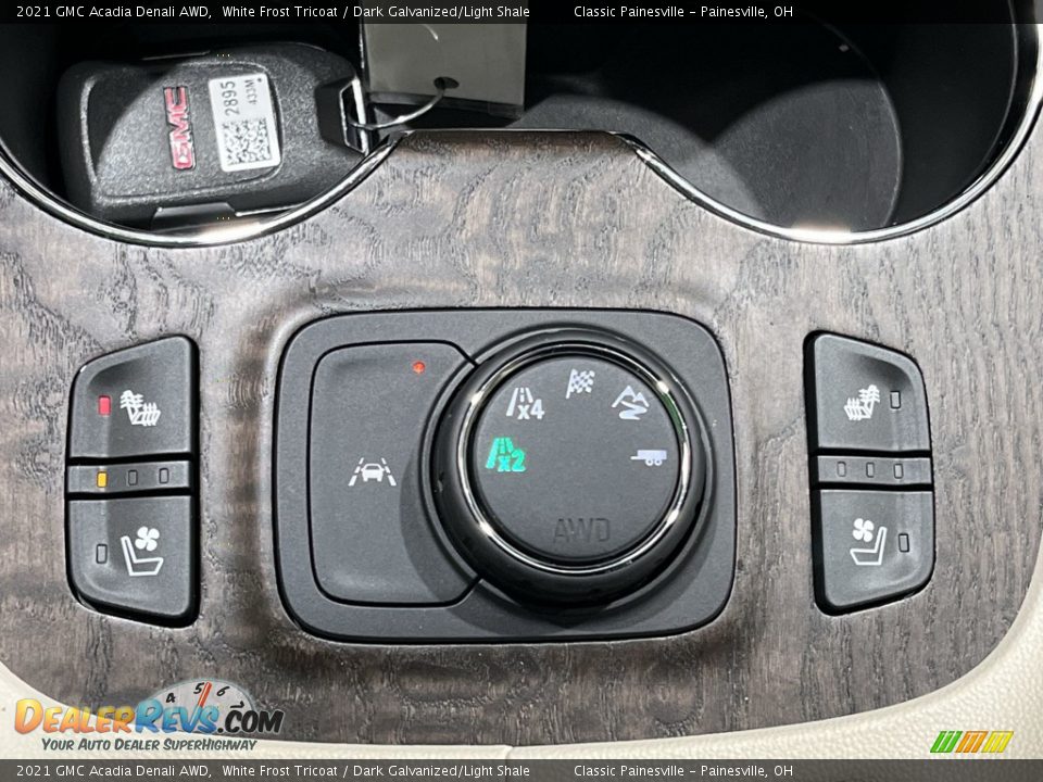 Controls of 2021 GMC Acadia Denali AWD Photo #18