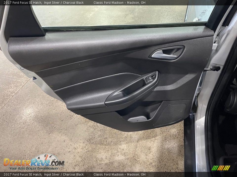 2017 Ford Focus SE Hatch Ingot Silver / Charcoal Black Photo #13