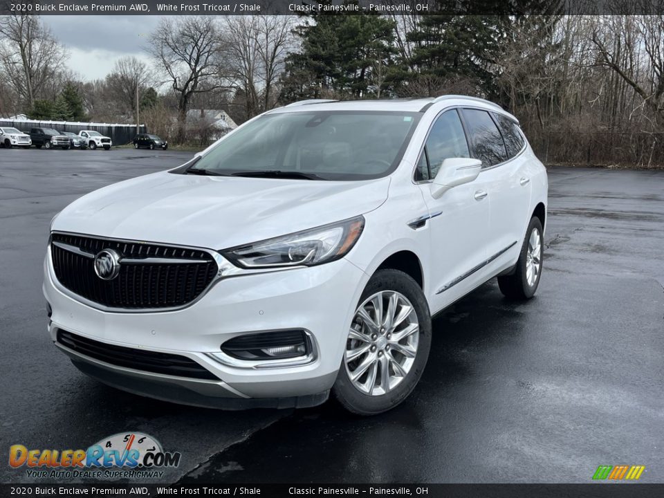 Front 3/4 View of 2020 Buick Enclave Premium AWD Photo #1