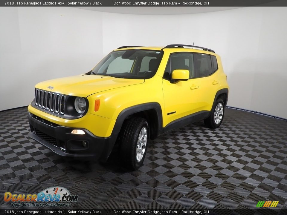 2018 Jeep Renegade Latitude 4x4 Solar Yellow / Black Photo #8