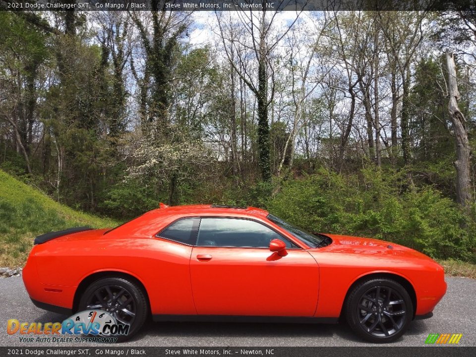 2021 Dodge Challenger SXT Go Mango / Black Photo #6