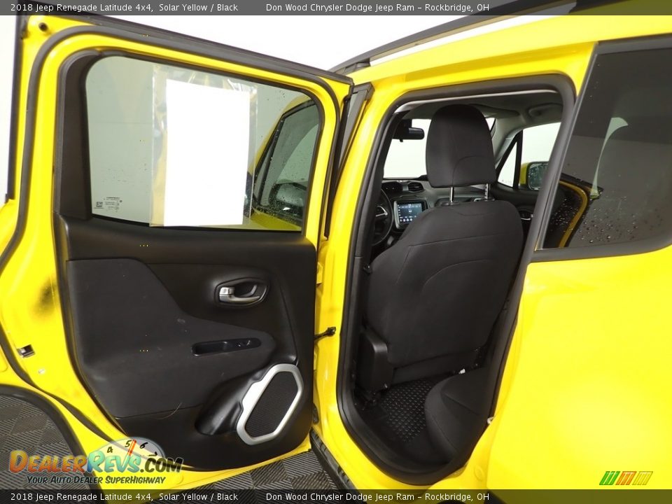 2018 Jeep Renegade Latitude 4x4 Solar Yellow / Black Photo #26