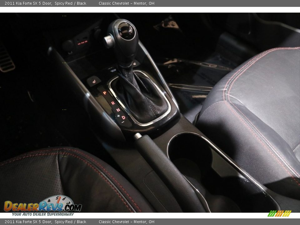 2011 Kia Forte SX 5 Door Shifter Photo #11