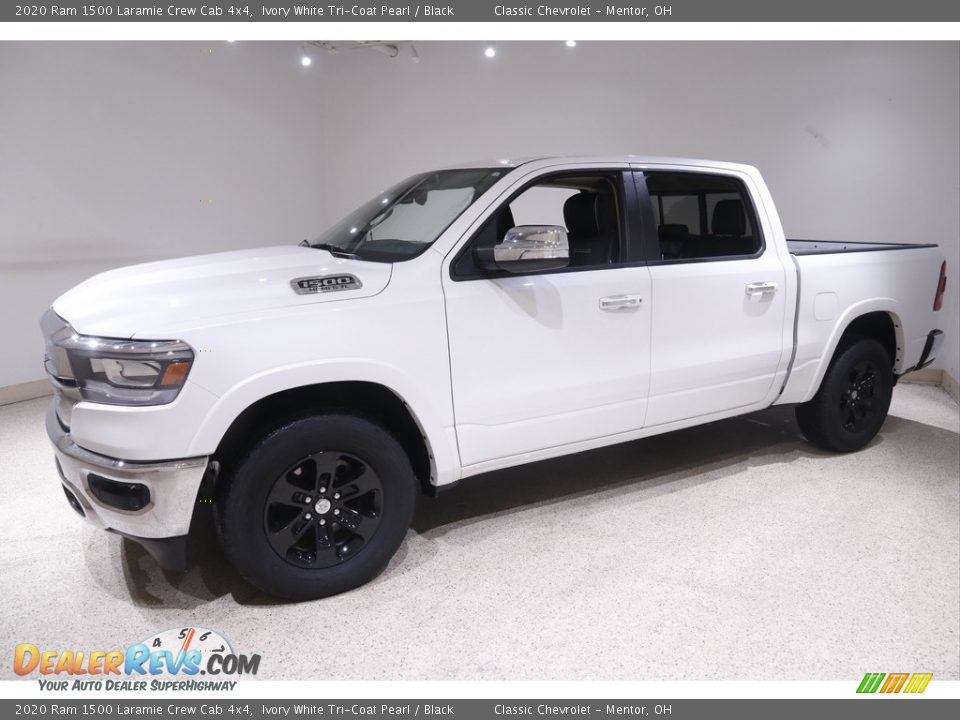 2020 Ram 1500 Laramie Crew Cab 4x4 Ivory White Tri-Coat Pearl / Black Photo #3