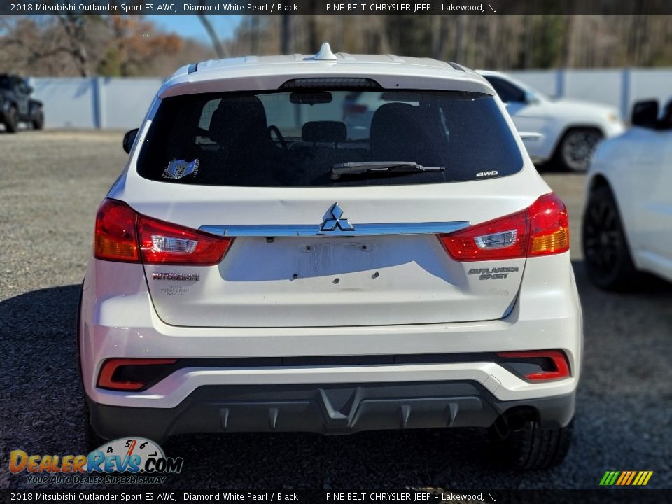 2018 Mitsubishi Outlander Sport ES AWC Diamond White Pearl / Black Photo #4