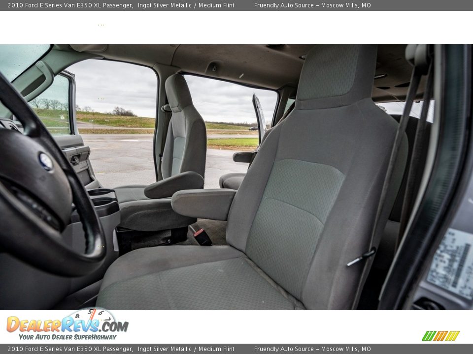 2010 Ford E Series Van E350 XL Passenger Ingot Silver Metallic / Medium Flint Photo #17